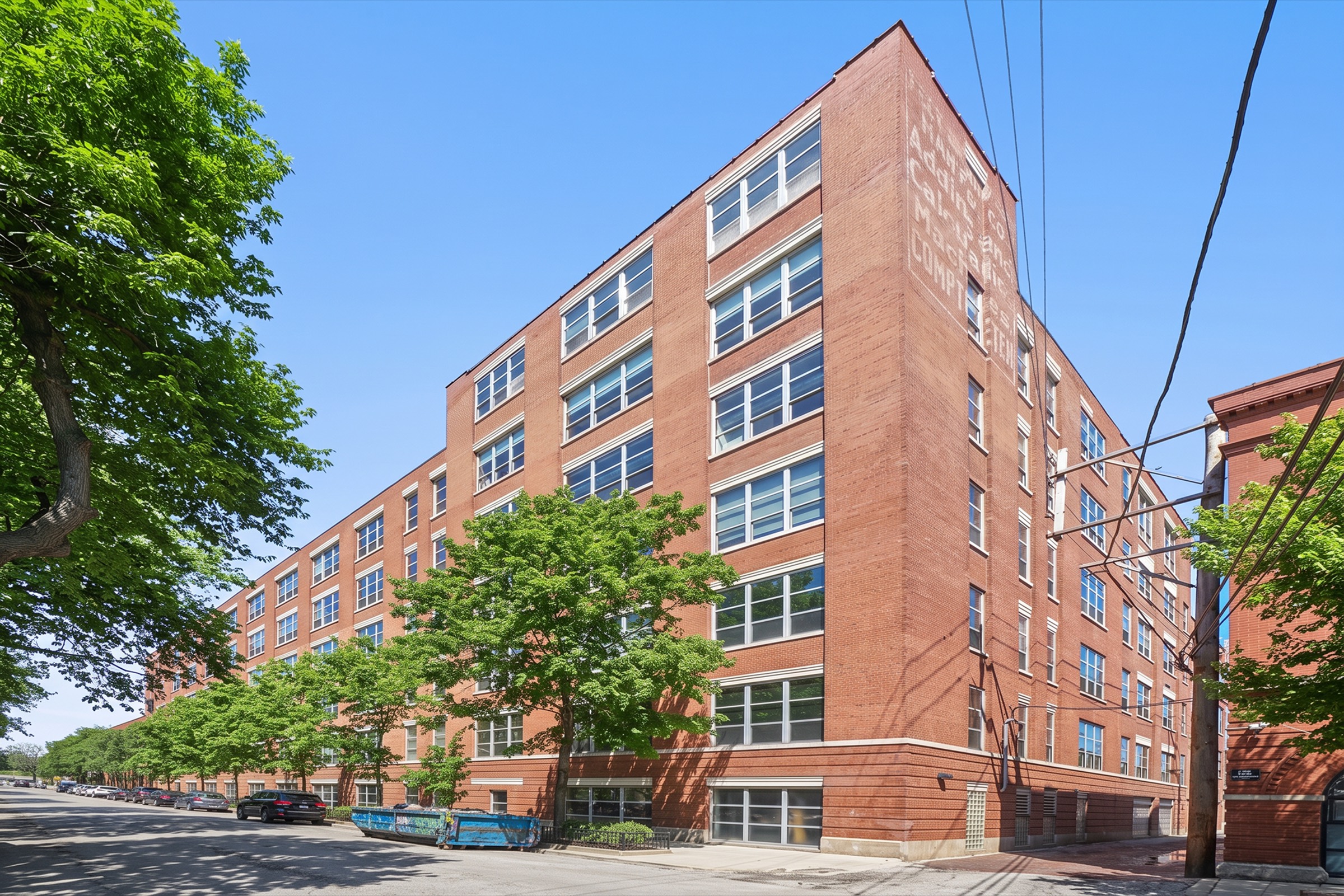PAC Lofts, the 1908 brick factory building at 1735 N Paulina, Chicago